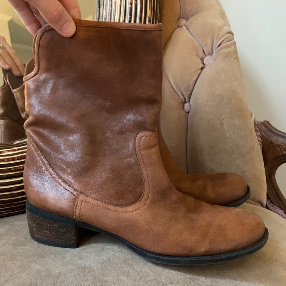 Nine West 7.5 Brown Tan Leather Boots Booties
